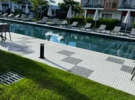 Luxury 2BR Suite Private En Suite Bath