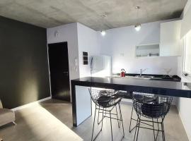 Luminoso departamento en Las cañitas, Hotel in Buenos Aires