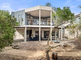 Silverdreams Family Retreat on Beach, hotel em Rhyll