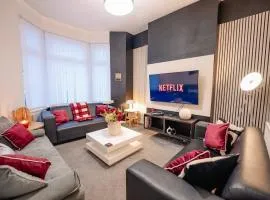 5 Bed 2 Bath - Cardiff Central Getaway - Free Parking