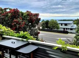 Centrally located Hilltop Apartment