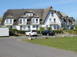 Holiday apartment in Balm with swimming pool، فندق في بالم