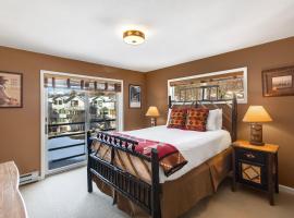 Ski trip value! Walk everywhere, hot tub, top floor condo, hotel en Telluride