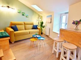 Élégant studio à Tournus - logement moderne et bien situé - ROGER, hotel in Tournus