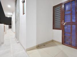 SPOT ON Hotel Diamond, hotel a Sohāna