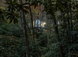 Creekside Guest House Mountains & Near Asheville Relax to the soothing sound of the creek