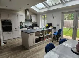 Modern and Comfy rooms in Brand New Home