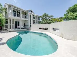 Aqua North on Ross Easy Walk to Beach Village