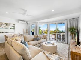 8 Andari Sunshine Luxury 1min to Beach，位于阳光海岸的酒店