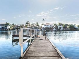 The Seahorse Family Pooch Friendly Home, hotel in Noosaville