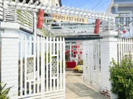 Nằm Mơ 1 Homestay - chi Nhánh Ngô Thì Sỹ