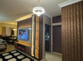 Modern 3BR Sea & Mountain View Apartment Bouar, Keserwan, hotel v destinaci Safra