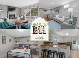 Roomy 5 Bed 3 Bath Fire Place Large Outdoor Space