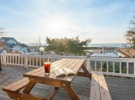 Ganghwa Izba Pension