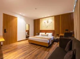 Saltstayz Splash Residence Sector 45