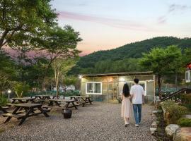 Samcheok Duelkkot Pension, hotel v destinaci Samčchok