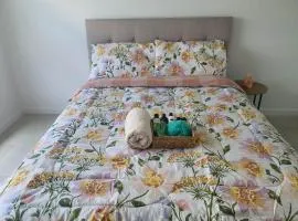Quiet Spacious Room in Yarrabilba