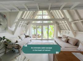 The Lookout Cabin in Pupuan Tabanan Bali, hotel v destinaci Tabanan