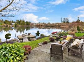Lakeshore Serene Modern House Dock Billiard Gym, hotel a Lynnwood