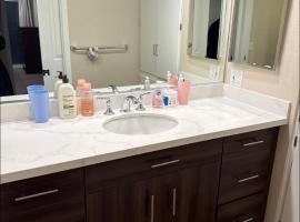 Nice home, hotel i Irvine