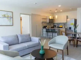 Luxury 1-Bedroom with Sweeping Ocean Views