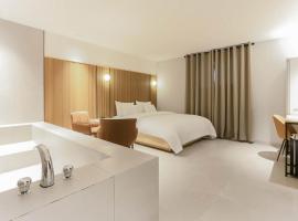 Hotel in café paju, Hotel in P'aju