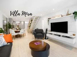 3BR Villa Mira - short stroll from the Beach & Pool