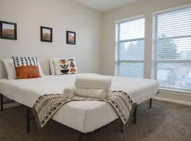 KINGbed A plus location A plus for workers LongStayDiscount