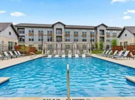 Relaxing 1BR escape worker friendly A plus Location