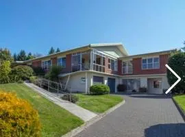 Springfield bliss with Lake view