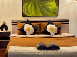 4BR 10PAX Ensuite Near EmQuartier Emporium Emsphere, khách sạn ở Khlong Toei