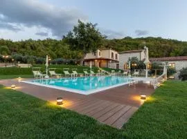 VILLA CUSANO 18, Emma Villas