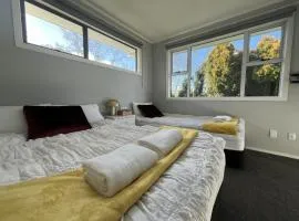 The Sweet Pea- Room 5