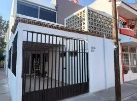 Casa planta Alta 2 cuartos 1 baño y Casa planta Baja 2 cuartos 1 baño