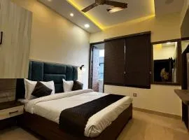 HOTEL AMRITSAR HEIGTS 500 meter from golden temple