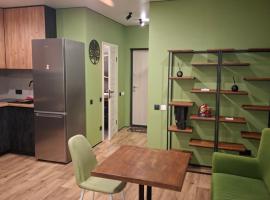 Green house в центрі міста, hotel in Irpin