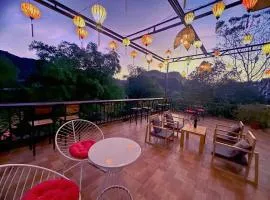 Trang An Moon Garden