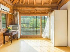 Gapyeong dolgungpensyeon&kaempingjang, hotel i Gapyeong