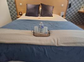 Hôtel Le Laury's-hôtel calme avec parking privé gratuit-idéal professionnels, hotel em Onet le Château