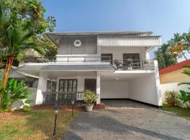 Riviera Residence 3-BHK Getaway With Verandah, Sit-Out Area & Garden