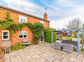 Willow Cottage by Leap Escapes