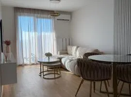 Golden Ivy Apartment