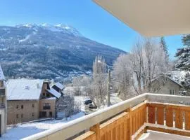 T3 apartment with balcony in Briançon