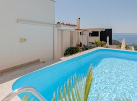 Villa Mandina - Makarska by Villas Guide, hotel in Makarska