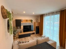 Golden Tide, hotel in Machico