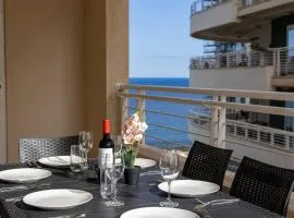 Luxury Apartments with Pool and Terrace, Top Location