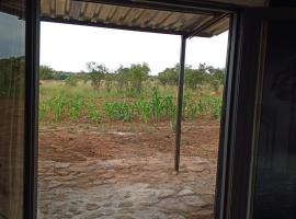 River Rock Safari Hebron, Kgabakatsane, hotel in Kgabalatsane