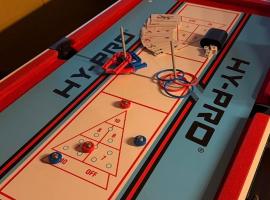 Jungle Book Safari Tent, Hotel in Tenby