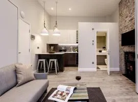 Stunning ground floor studio 5 min to tube