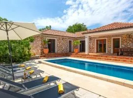 Vila Gostinjac 2 with pool Krk by Villas Guide